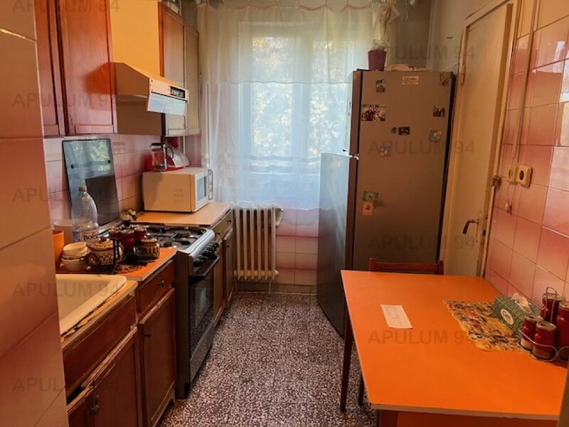 Apartament 4 camere Drumul Taberei- Raul Doamnei. 